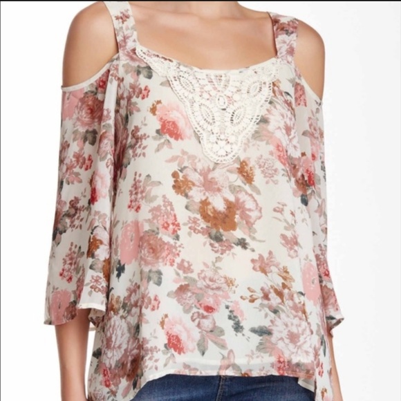 Daniel Rainn Tops - Daniel Rainn Cold Shoulder Floral Top